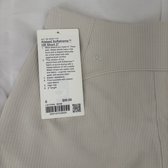 NEW Lululemon Ribbed Softstream Short - Picture 5 of 7